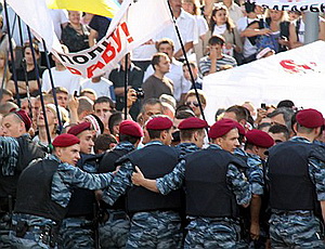 В «Батькивщине» оправдываются за неспособность организовать манифестации за освобождение Тимошенко