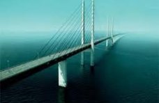 Мост через Керченский пролив будет построен, – Азаров