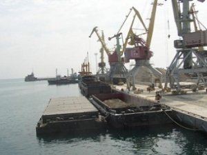 Феодосийскому порту вернули кусок земли