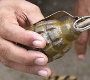 На севере Крыма у пьяного селянина отобрали гранату