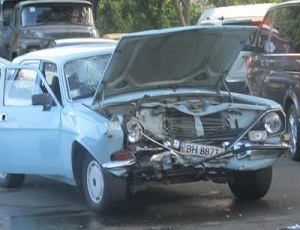Пьяный водитель в Симферополе сбил пешеходов на тротуаре и скрылся