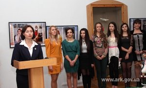 В Симферополе открылась фотовыставка «Крымская красавица – 2013»