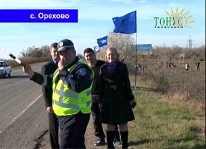В Крыму на дорогах отлавливают водителей для посадки деревьев