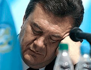 Двойное бегство из команды Януковича