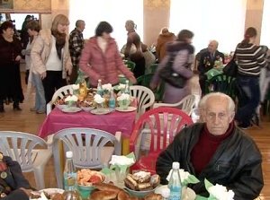 В крымской столице в преддверии международного дня инвалидов для людей этой категории организовали настоящий праздник