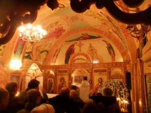 В Крыму неизвестный ограбил храм и избил сотрудницу