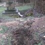 Милиция посоветовала подать заявление о разграбления могил на кладбище в Столице Крыма