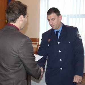 В Крыму представители власти наградили милиционеров за раскрытие двух тяжких преступлений