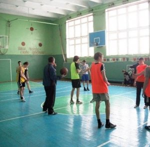 Феодосия выиграла 250 тыс. гривен. на развитие баскетбола