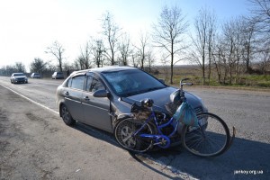 Крымского велосипедиста задавил Hyundai