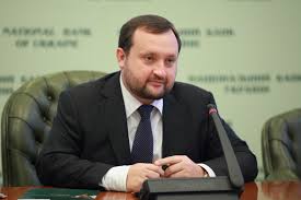 Арбузов обещает стабильность банковской системы