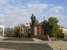 Крымский премьер призвал не допустить вандализма с памятниками Ленину