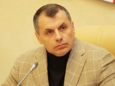В Крыму есть деньги на проведение референдума, – Константинов