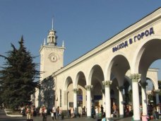 Возобновлена продажа железнодорожных билетов в Крым