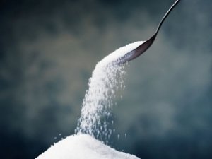 Сахар, молоко, растительное масло — в группе риска в Крыму