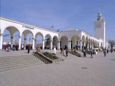 Парковка на вокзале в Столице Крыма будет передана в городскую собственность