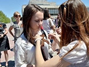 Георгиевские ленточки будут раздавать в Столице Крыма