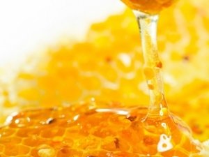 Отрегулировать кислотность поможет мед