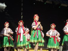 В Симферополе выступили вокальные и танцевальные коллективы