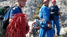 Возле Феодосии спасатели сняли туриста со скалы