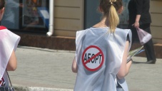 В Симферополе провели акцию против абортов