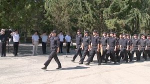 Бойцы батальона патрульно-постовой службы ОВД Симферополя приведены к принятию Присяги сотрудников ОВД РФ