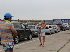 Очередь в порту «Кавказ» на Керченской переправе возросла до 2 тыс. машин