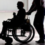 В Керчи инвалид без инвалидной коляски просит помощи