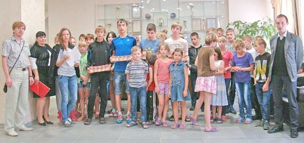 Ивановские комсомольцы посетили детские дома