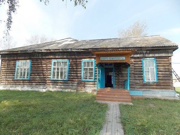 Ещё одно невыполненное обещание. Продолжается закрытие школ в Алтайском крае