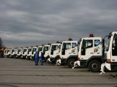 Симферополь получил 16 единиц коммунальной техники от Санкт-Петербурга