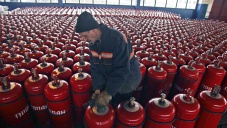 Население Крыма призвали не покупать газ на заправках