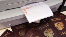 За неделю до выборов в Крыму паспортисты начнут работать сверхурочно
