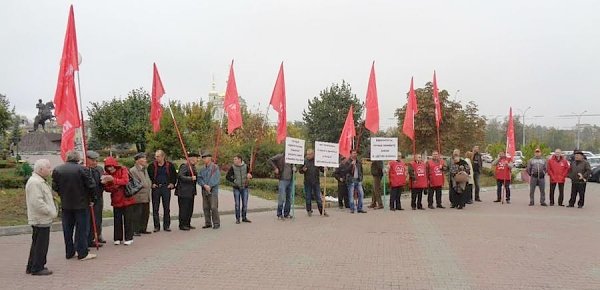 Против ущемления прав оппозиционных партий. Пикеты в Орловской области