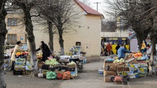Места стихийной торговли в Столице Крыма будет патрулировать самооборона