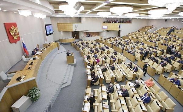 Красный свет для «пятой колонны». В.Ф. Рашкин предлагает запретить чиновникам, депутатам и сенаторам владеть недвижимостью за рубежом