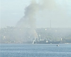 В Севастополе потушили пожар на противолодочном корабле «Керчь»