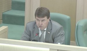Сенатор Сергей Цеков инициировал в Совете Федерации разработку мер поддержки поисковых отрядов, восстанавливающих память о советских воинах