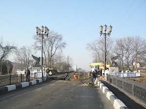 Мост на въезде в Керчь закрыли на ремонт