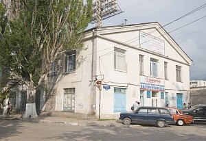 Губернатор пообещал не закрывать спортивную школу «Чайка» в Севастополе