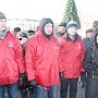 В Великом Новгороде коммунисты возложили цветы к памятнику В.И. Ленину