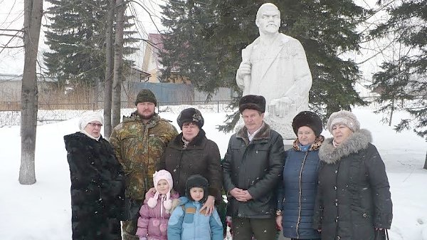 Республика Алтай. Коммунисты и комсомольцы почтили память В.И. Ленина