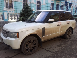 В Евпатории задержали подозреваемых в угоне Range Rover