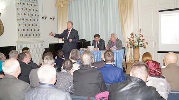 В Краснодаре прошла встреча депутатов-коммунистов с партийным активом