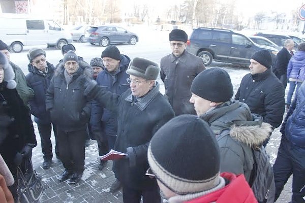 «Верните наш завод!» Рабочие «Русьхлеба» пришли к Ярославской областной Думе