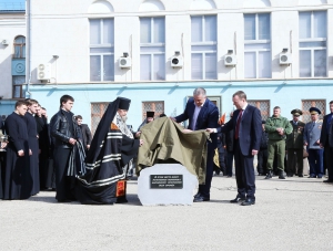 В Столице Крыма заложили памятный камень на месте возведения памятника ополченцам