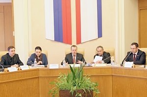 Константин Бахарев провел совещание с руководителями органов местного самоуправления