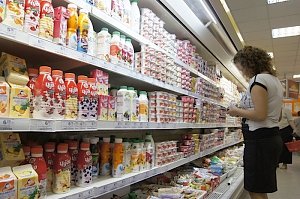 Две торговые сети в Севастополе наказали штрафом за торговлю просроченными продуктами