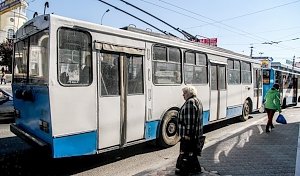Премьер пообещал выплатить зарплату сотрудникам «Крымтроллейбуса» до конца дня