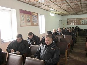 Белогорские полицейские постоянно повышают свой профессиональный уровень в системе служебной подготовки